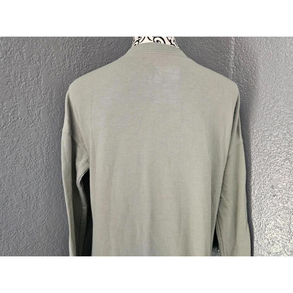 Women's 2021 MTV Pullover Sweater Music Long Sleeve Green Size X Small Leopard - Picture 10 of 10